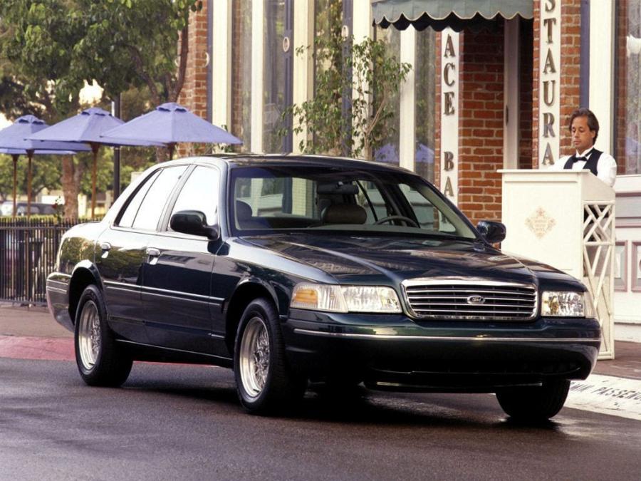  Ford Crown Victoria 1998 года  (фото 56 из 161)